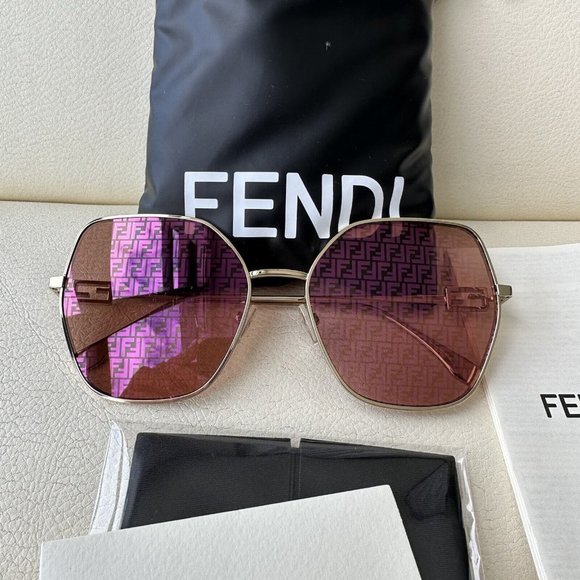 NEW Fendi Eyewear Butterfly Frame Sunglasses Pink 100% Authentic main image 6